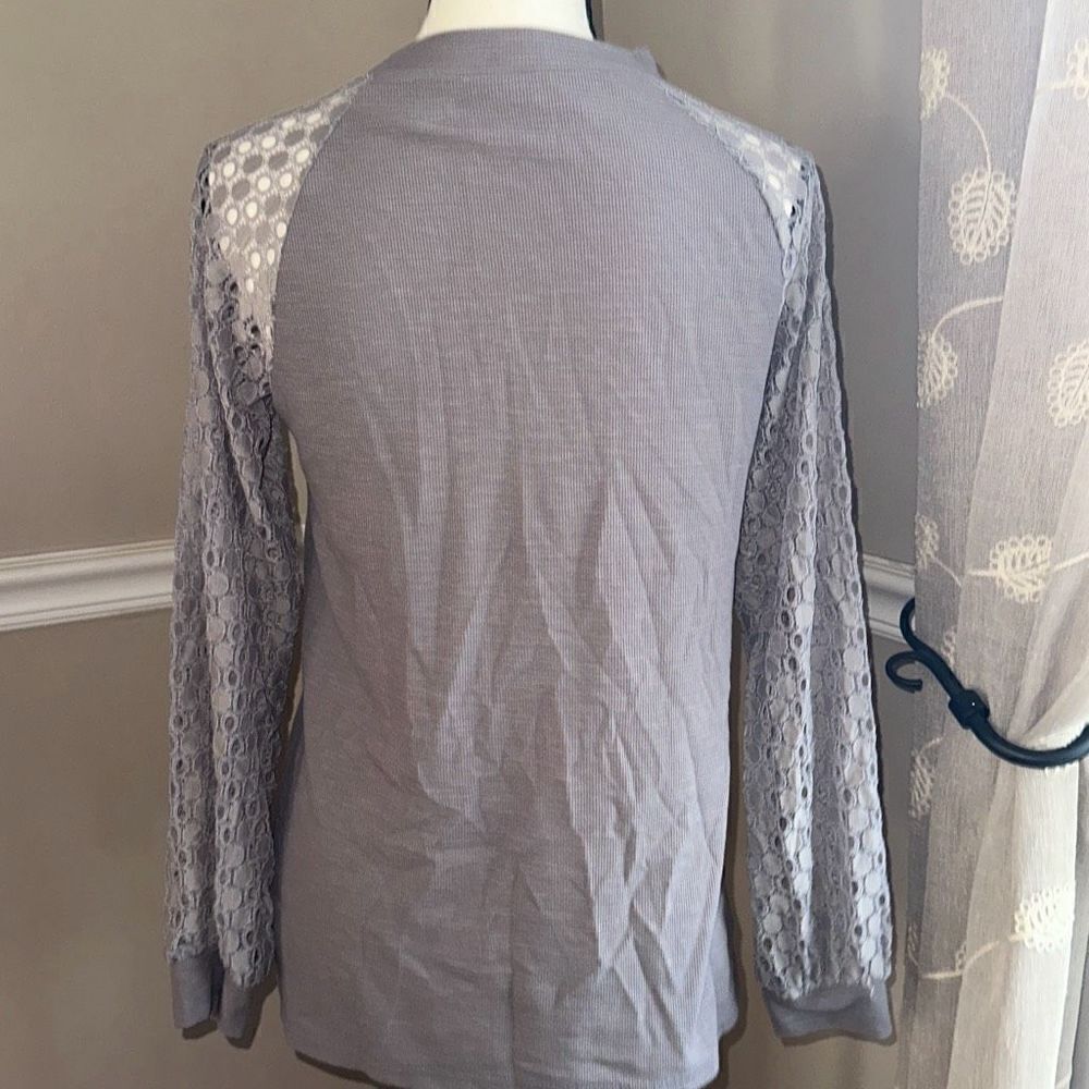 SHEIN Sweater  - Picture 6 of 16
